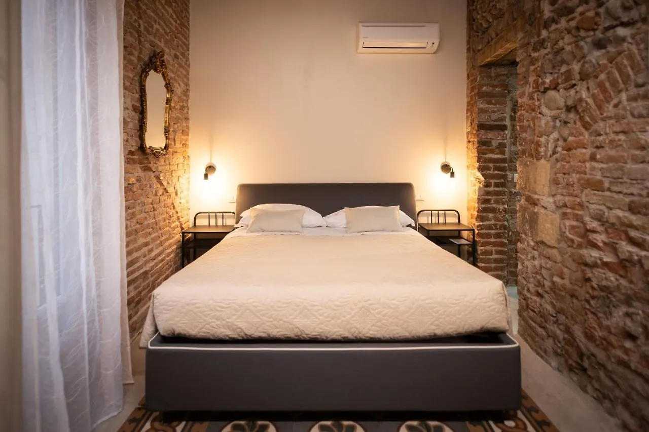 Becket Verona Flat