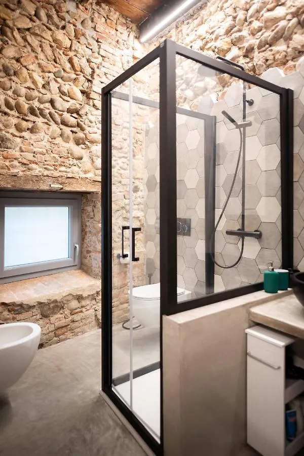 Becket Verona Flat Apartment