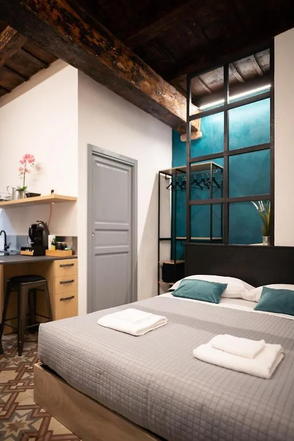 Becket Verona Flat Apartment